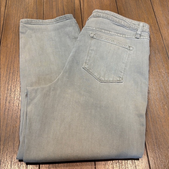 Sonoma Women’s Light Olive Green Mid Rise Slim Ankle jeans NWOT Size16 - Picture 7 of 7